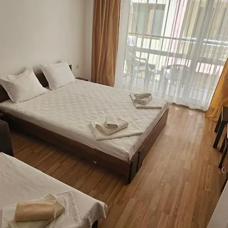 библиотеката פומורי